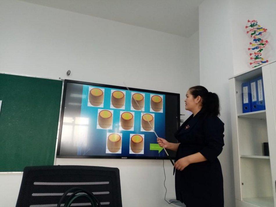 Алматы облысы,Панфилов ауданы,Қорғас орта мектебі мектепке дейінгі шағын орталығымен”КММ-де физика пәні мұғалімі Ағымова Арайлым Айдарқызы 7 А сыныбымен  “Архимед заңы” тақырыбында ашық сабақ өткізді.